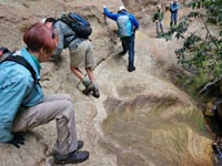 A tricky traverse in Yileen Canyon